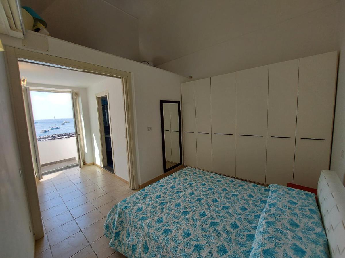 דירות פרוסידה Casa Raiffone מראה חיצוני תמונה